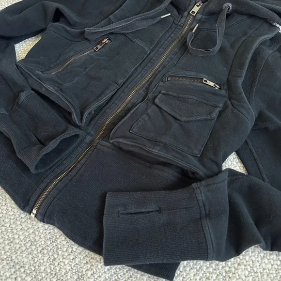 Lululemon Black Hooded Zip-Up Vintage size 8 - Picture 3 of 8